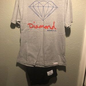 Diamond supply Xl mesh shorts and large T-shirt